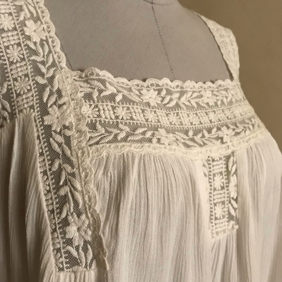 Torrid White Summer Top - Picture 3 of 6